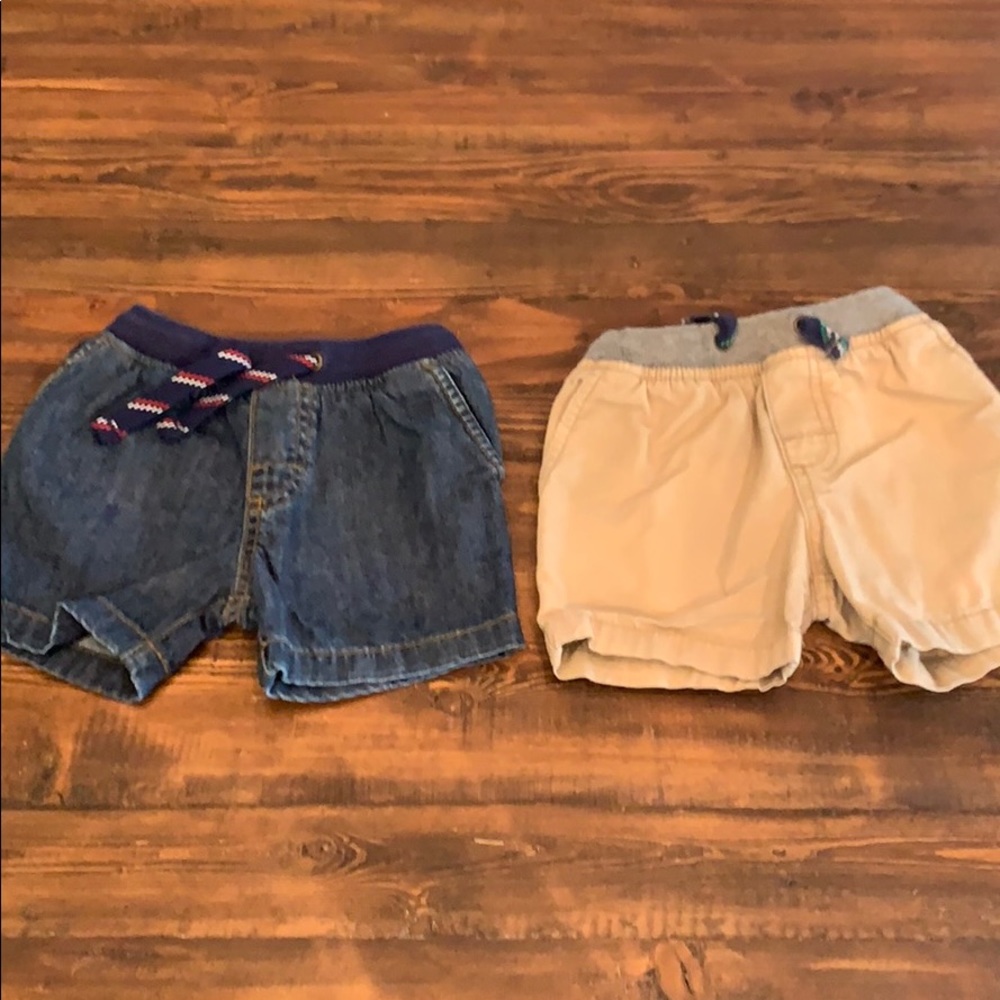 2 Carters boy shorts 12 months